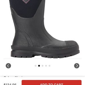 NEW Womens Muck Boots never worn.